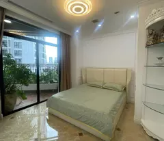 Bán căn góc toà R3 - Royal City 169M2 Full nội  thất đẹp ở ngay