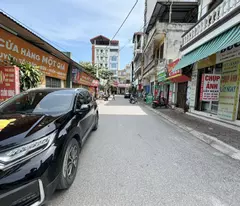 Cần bán 74,7m2 đất sát cổng Y trường ĐHNN - Ngõ 68 Trâu Quỳ. Hiện đang cho thuê 8tr/tháng