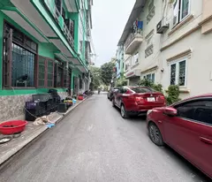 Cần bán 74,7m2 đất sát cổng Y trường ĐHNN - Ngõ 68 Trâu Quỳ. Hiện đang cho thuê 8tr/tháng