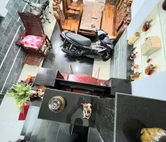 Đường xe tải tránh🚚 nhau 

Nhà ngay trung tâm Q 4
4 TẤM NGANG 3.6 NỞ 3.8 DÀI 15M
DƯỚI 7.1 TỶ