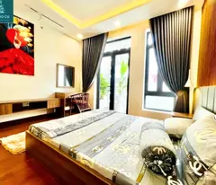 Bán Nhà phố Hưng Phúc, 1 Bước Ra Phố, View Hồ, 5 Tầng Mới, TK Đẹp, 50m2, 6.4 tỷ