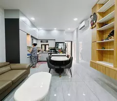 Bán nhà mặt tiền Nguyễn Biểu, P1, Q5, 92m2, 4 tầng, giá cực rẻ, chỉ nhỉnh 17 tỷ