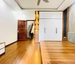 Bán nhà Ngọc Thụy - Long Biên, 36m² x 5 tầng, ô tô đỗ cửa, giá hơn 6 tỷ