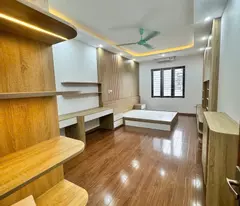 Nhà Lĩnh Nam Mặt Ngõ Thông Ô Tô Đỗ Cửa Qua Nhà 42m 5 Tầng 4 Ngủ Giá 9.1 Tỷ Sổ Riêng