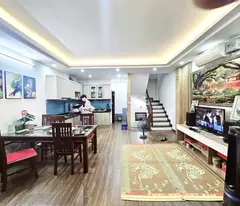 NHÀ ĐẸP VÕ CHÍ CÔNG - 45M2 X 5 TẦNG - Ô TÔ TRÁNH - 9.8 TỶ