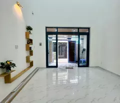 CẦN BÁN GẤP - NHÀ ĐẸP - GIÁ TỐT QUẬN 2