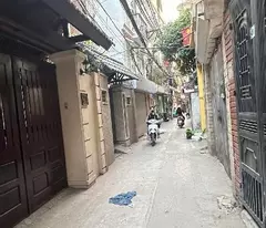 4.25 tỷ sở hữu ngay nhà Khương Đình, Thanh Xuân, 43m2 3T 3N, Trung tâm gần phố