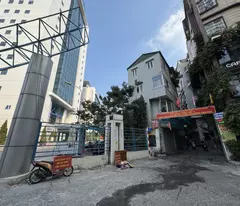 Chính chủ cần bán căn nhà 5 tầng tại Phố Vọng, Hai Bà Trưng. Diện tích: 45m², thiết kế đẹp, ô tô