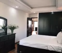 Khách sạn view hồ đẳng cấp - 16 tầng - mặt phố Nguyễn Khắc Hiếu 300 tỷ