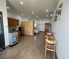 Toà 5 tầng, khu Phố Tây An Thượng, cách biển Mỹ Khê chỉ 30m, Đà Nẵng.
