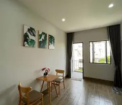 Toà 5 tầng, khu Phố Tây An Thượng, cách biển Mỹ Khê chỉ 30m, Đà Nẵng.