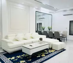 Nhà Đẹp Gần Hồng Tiến - Diện Tích 36m² - Giá 5.x Tỷ- Ô Tô đỗ Cửa