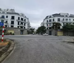 Cho thuê nhà 1,5 tầng 80m2 Trâu Quỳ, Gia Lâm, Hà Nội. Lh 0989894845