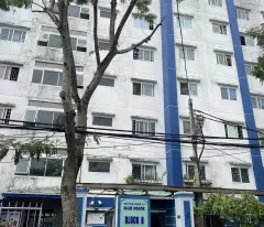 Mặt tiền Sơn Trà, đường 5m5 kẹp cống hông và sau mỗi bên 1m rất thoáng. Chỉ 4,xx tỷ