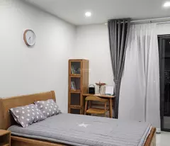 CĂN HỘ STUDIO HIỆN ĐẠI, VIEW ĐẸP NHÌN PHÚ MỸ HƯNG VÀ SÔNG, ĐẦY ĐỦ NỘI GỖ SOLID ĐỒ ĐIỆN ĐỒ BẾP XỊN