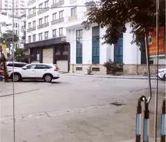 Chính chủ bán nhà ngõ Láng Hạ, Dt: 40m2 x 4 tầng, kinh doanh đường 3 ô tô tránh 13 tỷ
