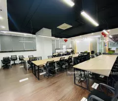 Bán sàn thương mại văn phòng sổ đỏ vĩnh viễn giá tốt tại Usilk City, Hà Đông 500m2 24.5 tỷ