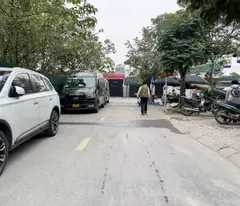 Bán gấp trong vòng 10 ngày 60m2 đất tổ 16 Thạch Bàn - Cách mặt phố Nguyễn Thời Trung 30m