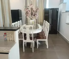 Cho thuê biệt thự sân vườn có hồ bơi rộng đẹp, gần biển khu vực Ocean View