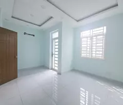 Nhà 3 tầng đường Đình Phong Phú - 55m2 - chỉ nhỉnh 5 tỷ cách Vincom Thủ Đức 500m