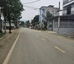 Bán đất đẹp 3 mặt tiền nở hậu vỉa hè rộng Phú Mãn ôtô ngõ thông 79m hơn 2tỷ