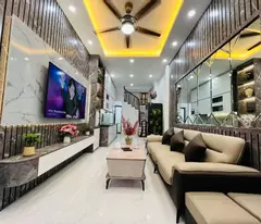 Bán nhà 32m², 5 tầng, 3PN, 4WC, Tân Mai, Hoàng Mai, 4.2 tỷ, sổ đỏ