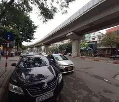 Bán nhà Phố Hào Nam, Hàng hiếm tầm tiền, An sinh đỉnh, 74mx2T, Giá: 13 Tỷ.
