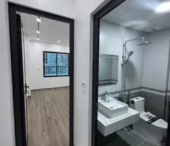 Bán nhà Phố Tản Đà Nguyễn Trãi  phân lô
Kinh Doanh 6.8Tỷ,5 tầng,MT3.5m.