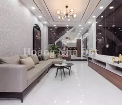 Nhà hẻm xe hơi Huỳnh Tấn Phát, 4x21m, 3 tầng, 7.9 tỷ, nội thất mới