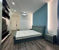Cho thuê căn hộ view hồ Văn Chương , Đống Đa