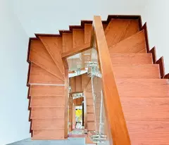 Nhỉnh 7 tỷ sở hữu ngay nhà đẹp Kim Giang Hoàng Mai 40m2*5T gần phố, ô tô đỗ 20M, Lh 0975666943