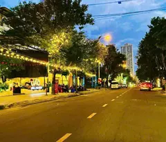 NHÀ MẶT TIỀN KINH DOANH PHỐ HỒ NGHINH - SẴN DÒNG TIỀN