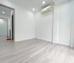 +1 Bán gấp nhà Trần Bình Trọng, p5, BT - 24m2 - 2 tầng -full NT -2 PN - 2WC - PL chuẩn - 3.x tỷ