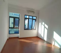 Bán nhà Lạc Long Quân, DT52m2, 5 tầng, 6P. ngủ khép kín, ngõ thông, ôtô qua nhà (chỉ 12.25 tỷ)