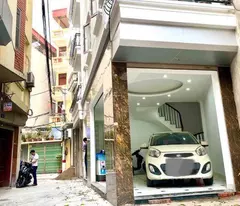 Bán Nhà Giải Phóng 38m 5 Tầng Ngõ Thông Ô Tô Đỗ Cửa Vào Nhà Giá Hơn 8 Tỷ