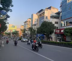 bán nhà mặt phố Nguyễn Văn Cừ, 900m, mặt tiền 9m, 1 mặt ngõ, full thổ cư