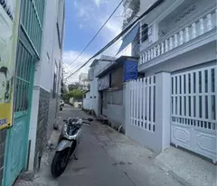 Bán Nhà Phố Đường Chí Linh, Phường Phước Hòa, TP Nha Trang - Giá 3 Tỷ 460, Hướng Đông, Gác Lửng