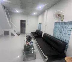 Bán Nhà Phố Đường Chí Linh, Phường Phước Hòa, TP Nha Trang - Giá 3 Tỷ 460, Hướng Đông, Gác Lửng