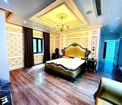 Bán nhà Võ Chí Công 2 ô tô vào nhà, ngõ thông, KD VP, SPA, 7 tầng thang máy,75m -22.5 tỷ