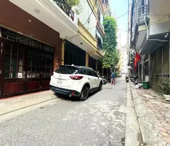 Bán nhà hoàng quốc việt - phân lô - vỉa hè - 12 tỷ