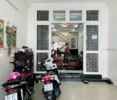Nhà mặt tiền đường Lam sơn Kiến thiết DT 100m, nhà 1 lầu