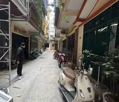 NGUYỄN CHÍ THANH - ĐỐNG ĐA - 46M2 - MT 4.2M - 18.8 TỶ - GẦN PHỐ -OTO ĐỖ CỬA