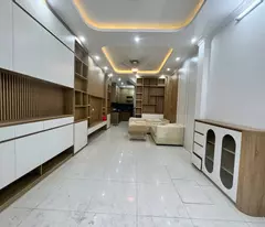 Nhà Lĩnh Nam Mặt Ngõ Thông Ô Tô Đỗ Cửa Qua Nhà 42m 5 Tầng  Giá 9.1 Tỷ
