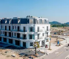 cần bán shophouse vị trí vàng trục đường kinh tế T4 68m giá 3,9 tỷ