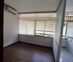 BÁN NHÀ TẬP THỂ QUÂN SỰ HOÀNG QUỐC VIỆT .DT ;34/80m- tầng 5 - GIÁ 3,1 TỶ.3 PHÒNG NGỦ CẦU THANG RỘNG