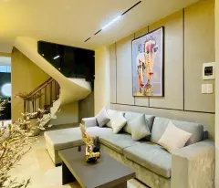 Bán Nhà Trung Tâm Quận 7, 2 Tầng, 4x22m 3PN, Không Quy Hoạch 5,9 tỷ