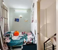 SÁT MẶT TIỀN ĐƯỜNG TÔN ĐẢN GIAO 
VĨNH KHÁNH  PHỐ ẨM THỰC Q4
NGANG 4 M  X DT SD 64 M2  HƠN 2 TỶ -