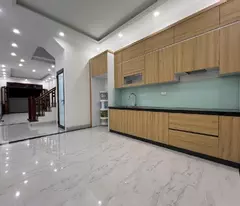 NHÀ MỚI KÍNH KOONG - GẦN CẦU VĨNH TUY, AEON LONG BIÊN - 5 PHÒNG NGỦ - NHỈNH 8tỷ