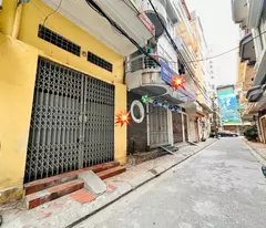 HOÀNG QUỐC VIỆT - CẦU GIẤY - 46M2 x 4T - MT 4M - 13 TỶ - VỈA HÈ - TRƯỚC NHÀ Ô TÔ TRÁNH