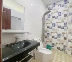 Bán nhà Mặt tiền Nguyễn Xí - gần ngã tư Nơ Trang Long, 4.2x25m, 2 Tầng, 3PN, 20.9 tỷ.